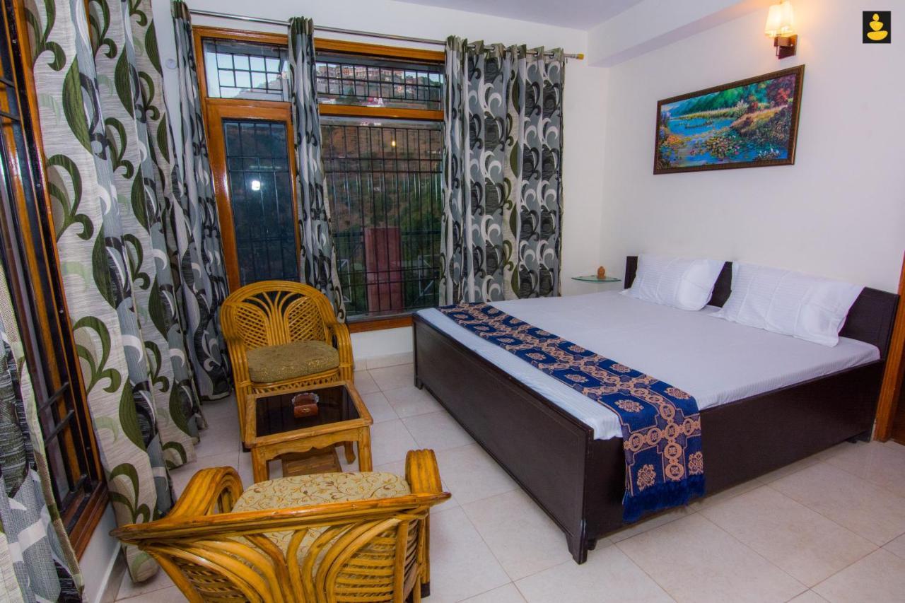 Livingstone 2Bhk Cozy Homestay In Kasauli Hills Eksteriør bilde
