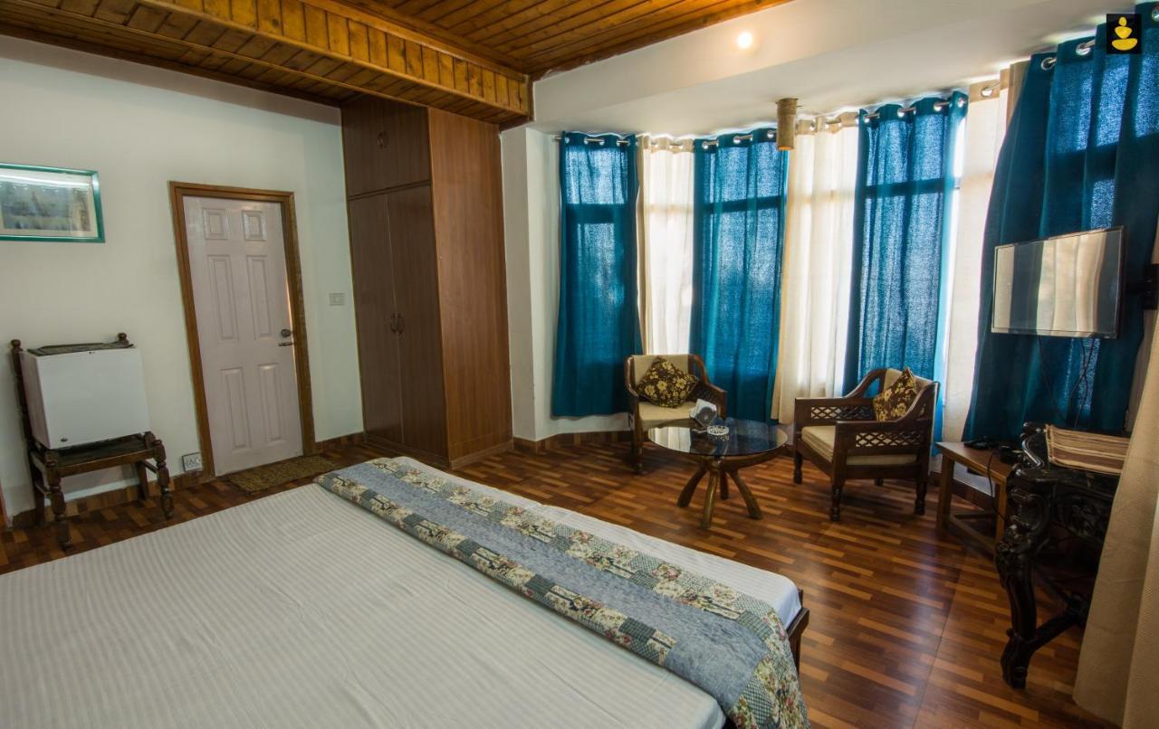 Livingstone 2Bhk Cozy Homestay In Kasauli Hills Eksteriør bilde
