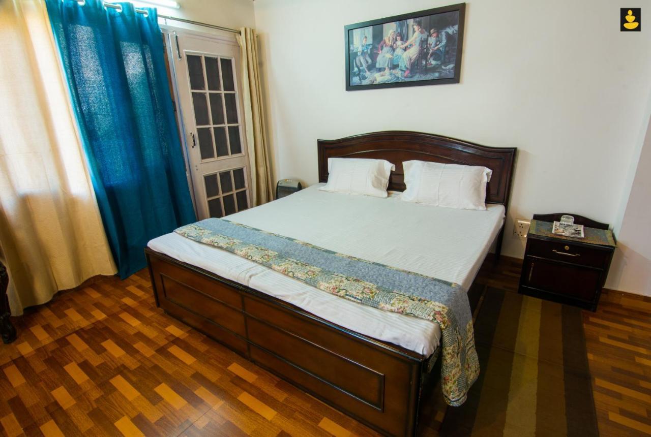 Livingstone 2Bhk Cozy Homestay In Kasauli Hills Eksteriør bilde